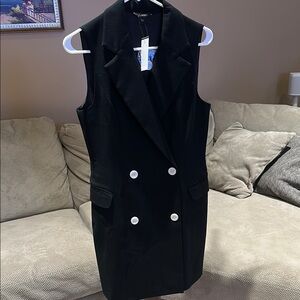 Black Sleeveless Double-Breasted Vest